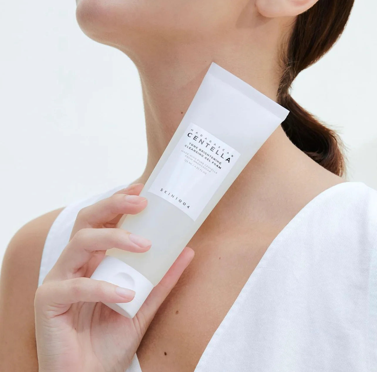 SKIN1004 - Madagascar Centella Tone Brightening Cleansing Gel Foam